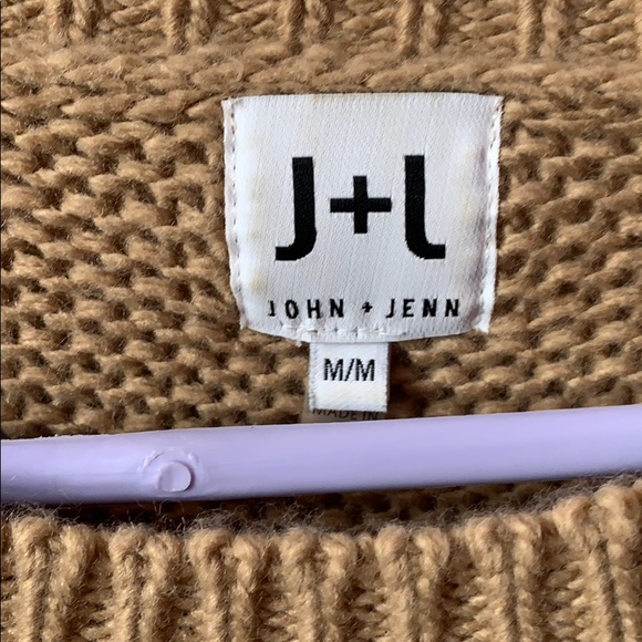 Fringe color block sweater - Picture 2 of 5